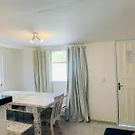 Apartamentos Charmosos Na Avenida Principal De Buzios