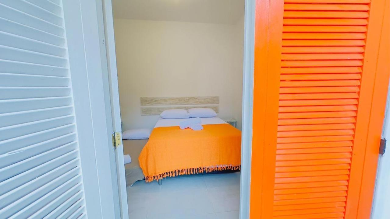 Charmosos Na Avenida Principal De Apartamento