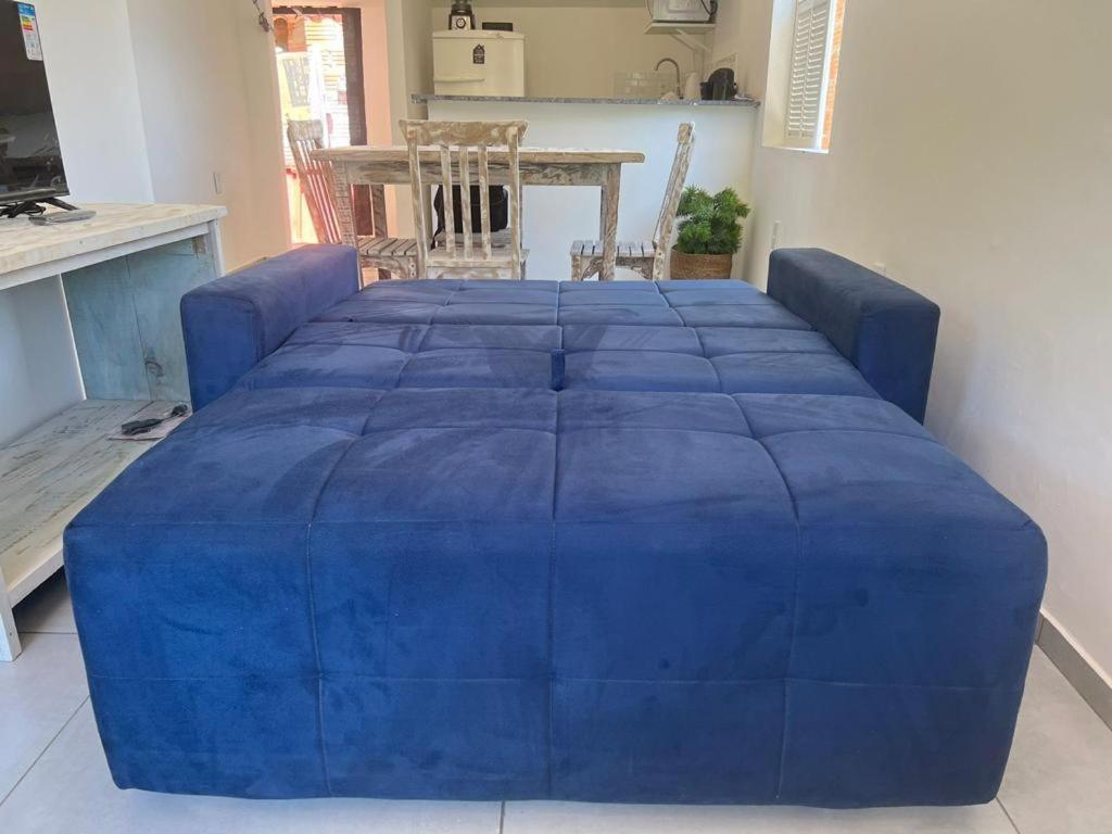 Charmosos Na Avenida Principal De Apartamento Búzios